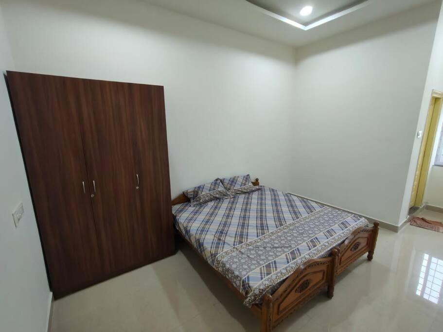 Leo's Den 9 Guests Ac 3bhk 9 Mins To Rgia Villa *