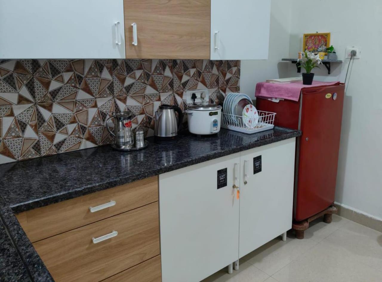 Villa Leo's Den 9 Guests Ac 3bhk 9 Mins To Rgia Shamshabad